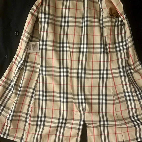 Burberry Classic Black Trench Coat - Picture 11 of 12